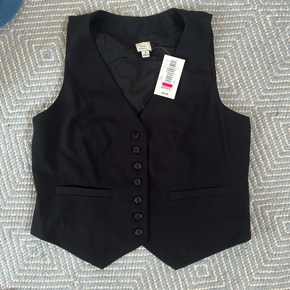 Target black linen fitted vest medium